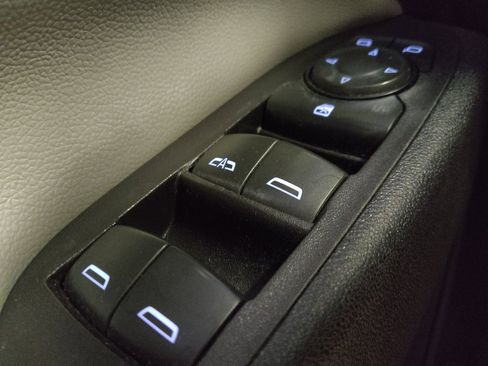 Used 2020 Chevrolet Equinox LT AWD/4WD image 27
