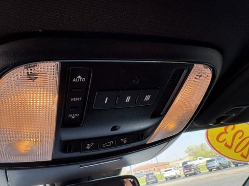 Used 2023 Dodge Durango SRT image 18