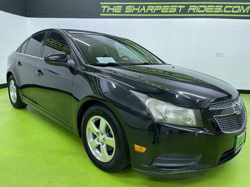 Used 2014 Chevrolet Cruze LT image 2