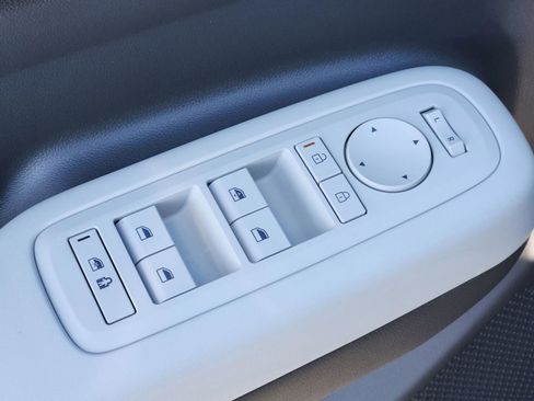 New 2026 Hyundai Santa Fe SE image 17