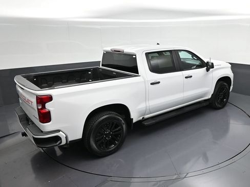 Used 2023 Chevrolet Silverado 1500 Custom RWD image 18