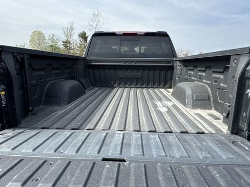 Used 2022 GMC Sierra 1500 SLT w/ SLT Convenience Package image 27