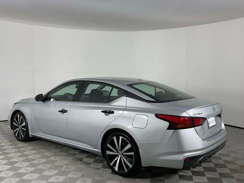 Used 2021 Nissan Altima 2.5 SR FWD image 7