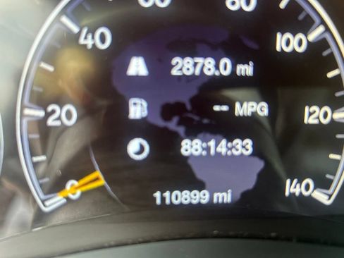 Used 2021 Jeep Grand Cherokee Laredo AWD/4WD image 10