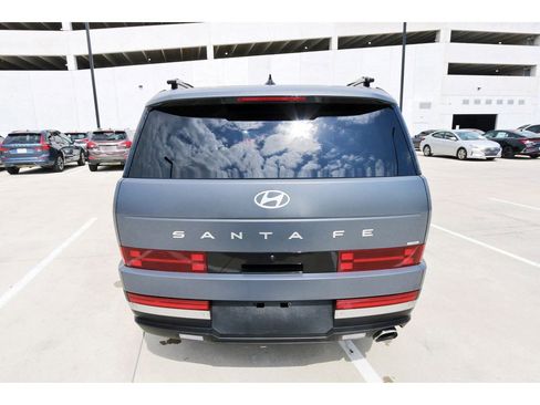 Certified 2025 Hyundai Santa Fe Limited image 8