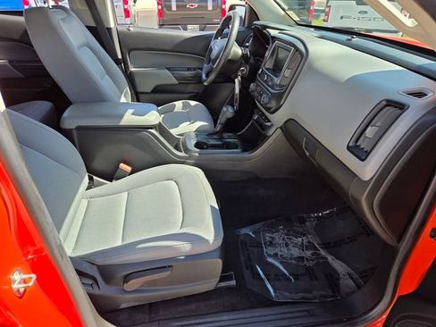 Used 2019 Chevrolet Colorado W/T w/ WT Convenience Package RWD image 15