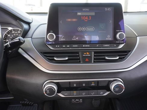 Certified 2024 Nissan Altima 2.5 SR image 19