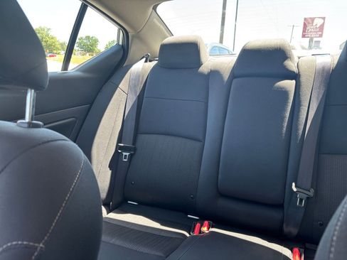 Used 2025 Nissan Altima 2.5 SV FWD image 39