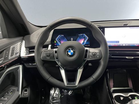 Used 2025 BMW X2 xDrive28i w/ Premium Package image 33