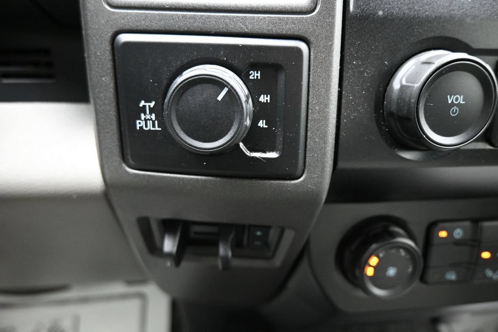 Used 2021 Ford F250 XL w/ STX Appearance Package AWD/4WD image 21