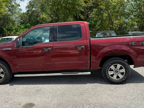 Used 2017 Ford F150 XLT AWD/4WD image 5