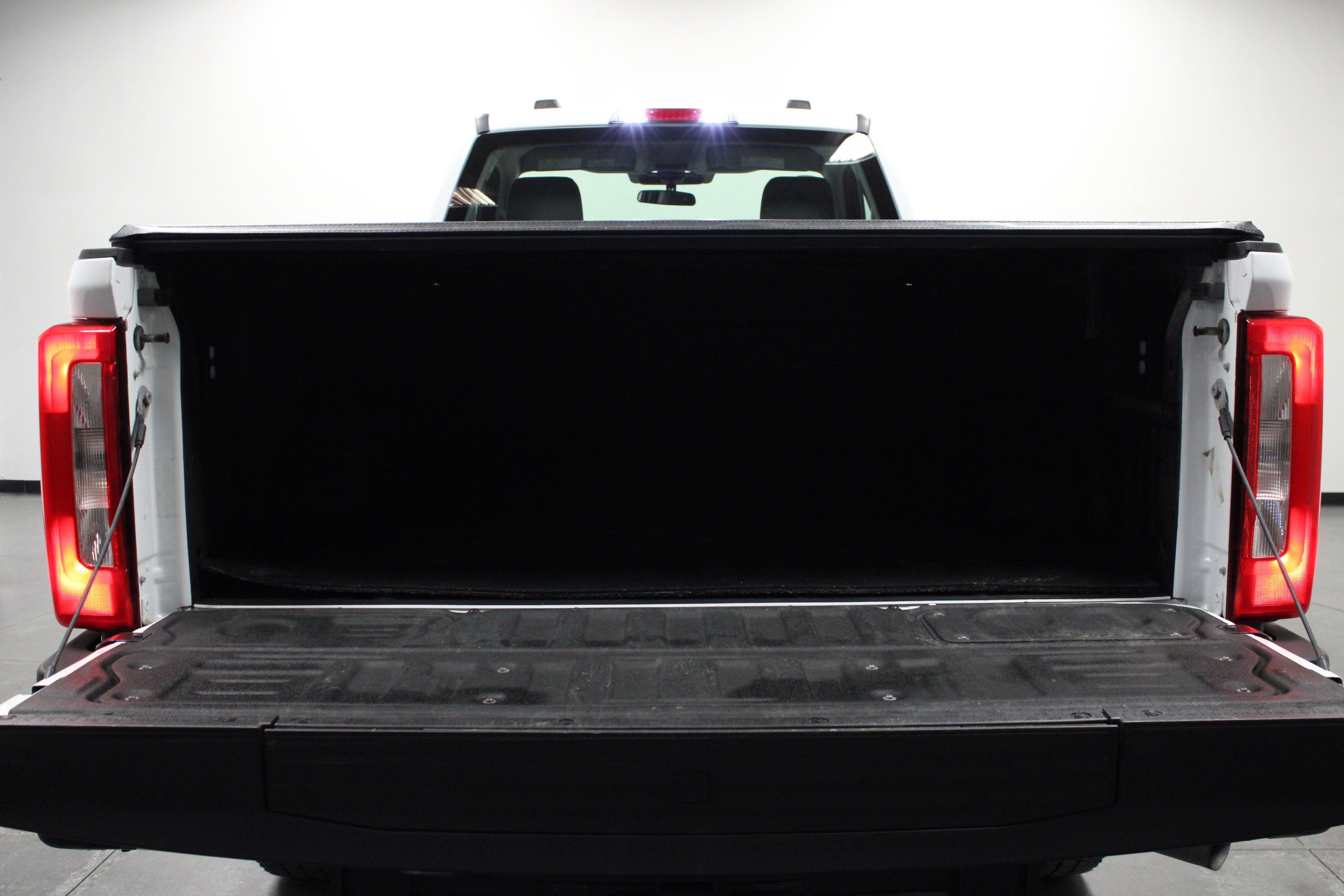 Used 2024 Ford F250 XL w/ Snow Plow Prep Package AWD/4WD image 13