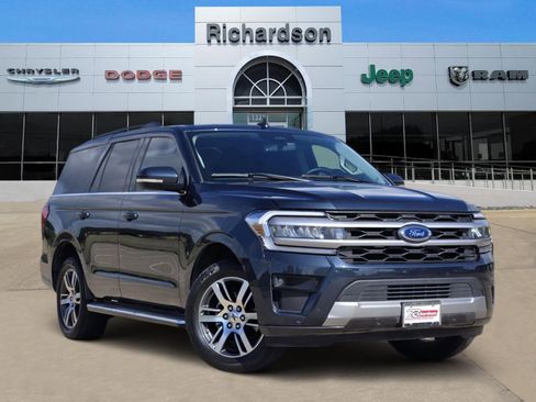 Used 2023 Ford Expedition XLT RWD image 1
