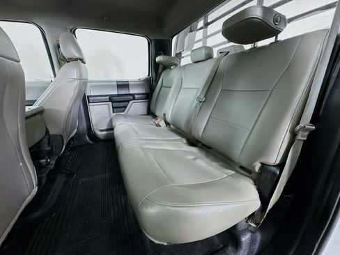 Used 2018 Ford F250 XL w/ Power Equipment Group AWD/4WD image 20
