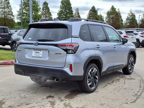 New 2026 Subaru Forester Touring AWD/4WD image 4
