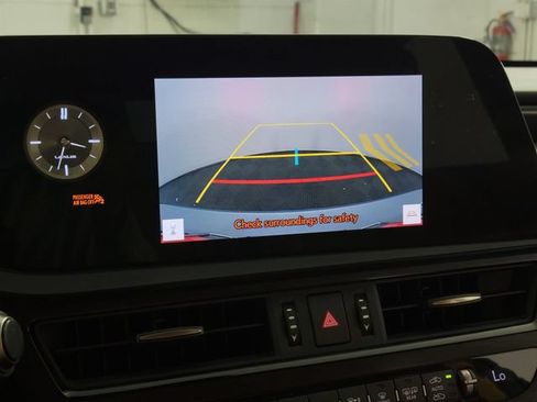 Used 2023 Lexus ES 350 w/ Accessory Package (Z2) FWD image 16
