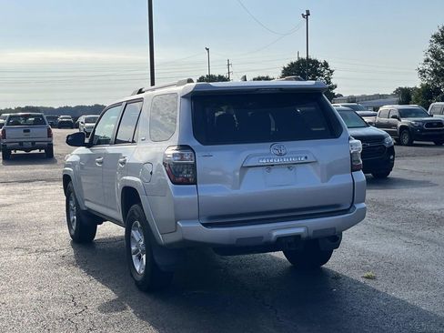 Used 2019 Toyota 4Runner SR5 image 5