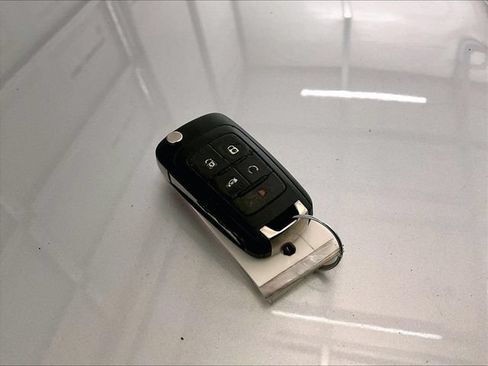 Used 2019 Chevrolet Impala LT FWD image 9