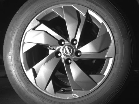 Used 2025 Nissan Rogue SV FWD image 15