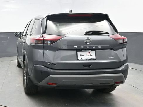 Used 2023 Nissan Rogue S AWD/4WD image 5