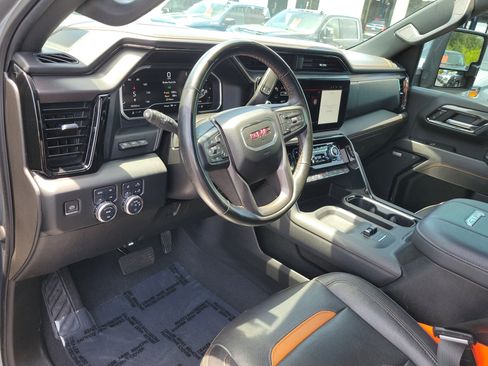 Used 2024 GMC Sierra 2500 AT4 w/ AT4 Premium Plus Package AWD/4WD image 21