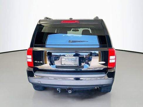 Used 2016 Jeep Patriot Latitude w/ Mopar Trailer Tow Group AWD/4WD image 6