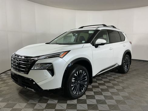 New 2026 Nissan Rogue Platinum w/ Platinum Premium Package image 3