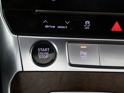 Used 2022 Audi A6 Premium Plus image 40