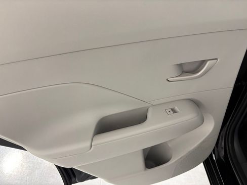 Used 2025 Hyundai Kona SEL FWD image 20