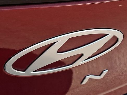 Used 2024 Hyundai Kona SEL AWD/4WD image 29