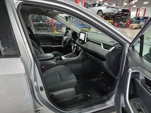 Used 2023 Toyota RAV4 LE FWD image 12