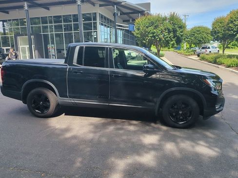 Used 2022 Honda Ridgeline Black Edition image 2