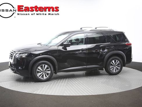 Used 2023 Nissan Pathfinder SL AWD/4WD image 58