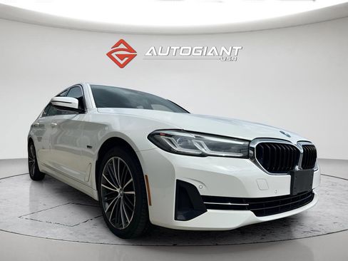 Used 2023 BMW 530e xDrive 530e iPerformance image 11