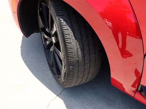 Used 2014 Volkswagen Beetle R-Line FWD image 13