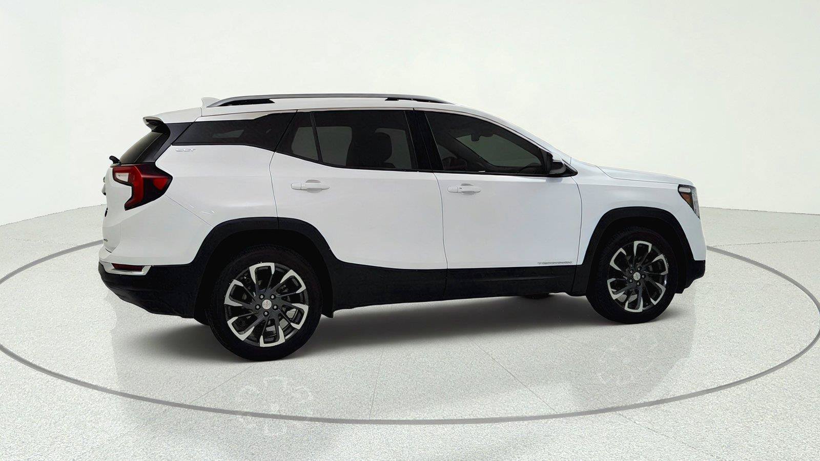Used 2022 GMC Terrain SLT AWD/4WD image 7
