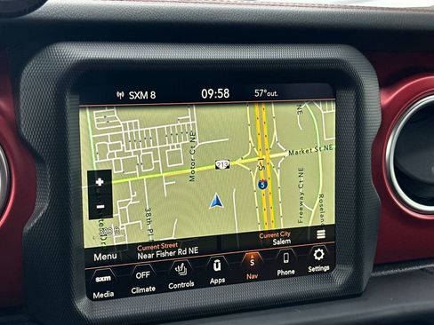 Used 2023 Jeep Gladiator Rubicon w/ Cold Weather Group AWD/4WD image 18