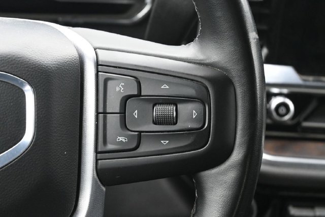 Used 2025 GMC Sierra 1500 SLT AWD/4WD image 18