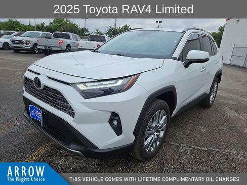 Used 2025 Toyota RAV4 Limited FWD image 4