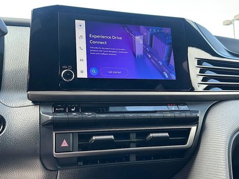 Certified 2025 Toyota Camry SE w/ Convenience Package image 26