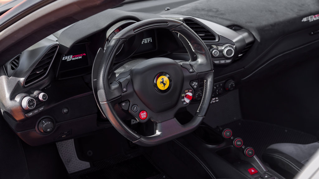Used 2020 Ferrari 488 Pista Spider RWD image 17