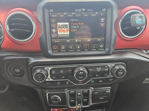 Used 2020 Jeep Gladiator Rubicon AWD/4WD image 18