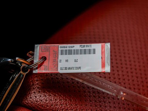 Used 2022 Mercedes-Benz GLC 300 4MATIC Coupe image 7