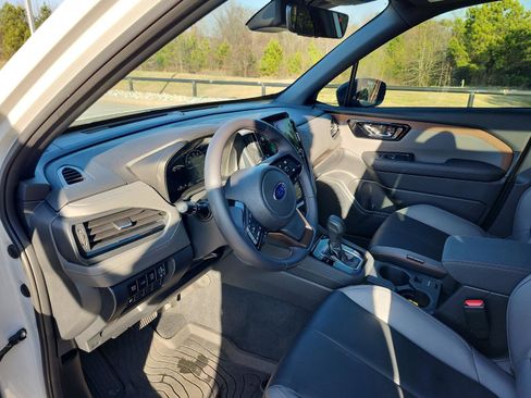 Used 2025 Subaru Forester Sport image 15