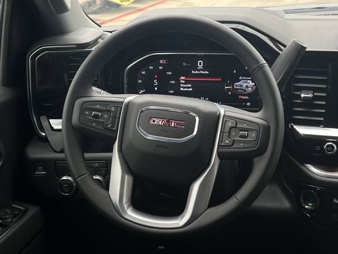 New 2026 GMC Sierra 1500 Elevation image 11