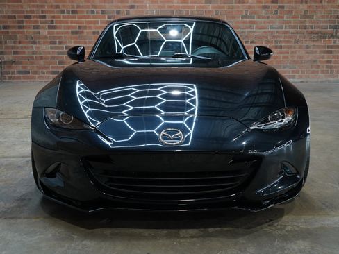 Used 2022 MAZDA MX-5 Miata Club image 6