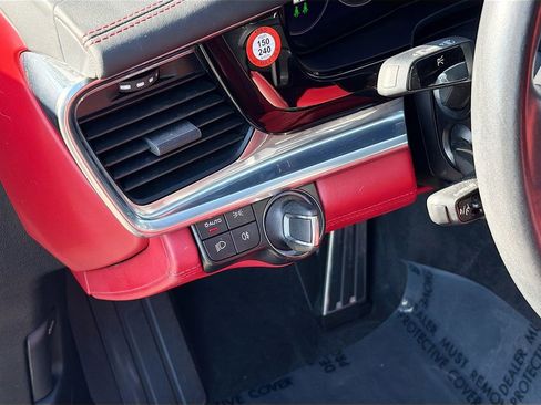 Used 2023 Porsche Panamera 4 Platinum Edition image 10