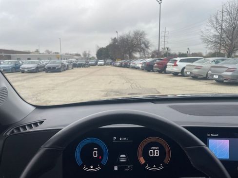 Used 2025 Hyundai Kona SEL image 34