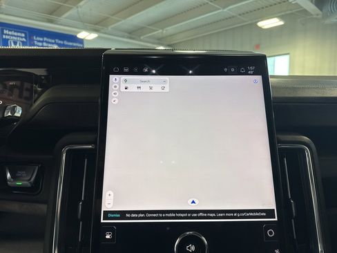 Used 2025 GMC Yukon XL Denali image 15