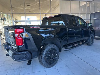 New 2026 Chevrolet Silverado 1500 Custom Trail Boss w/ Turbomax Blackout Package